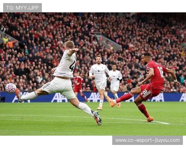 利物浦通过前场的高强度压迫制造关键机会