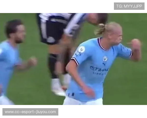 德布劳内脚后跟助攻哈兰德补射得手 德布劳内脚后跟助攻哈兰德补射得手